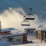 Ski-in, Chalet-style Appt - 1 Min Walk To Lift