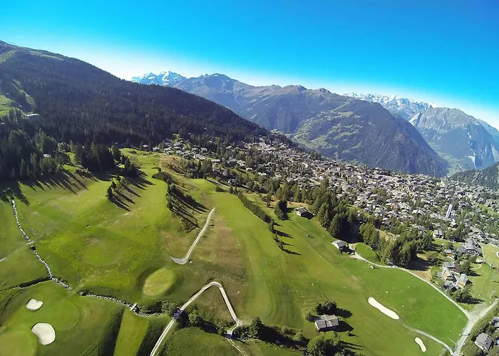 Ski-in, Chalet-style Appt - 1 Min Walk To Lift Appartement